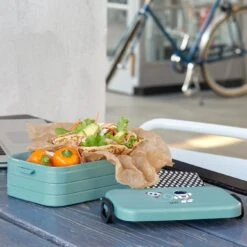 Mepal Brotdose TO GOVivid Blue 9 Mepal Brotdose TO GOVivid Blue -Simply Colors Verkaufsgeschäft lunchbox togo sfeerfoto 1 3